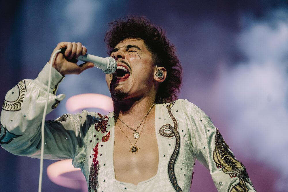 PHOTO DIRECTOR - CRUNGE MAGAZINE